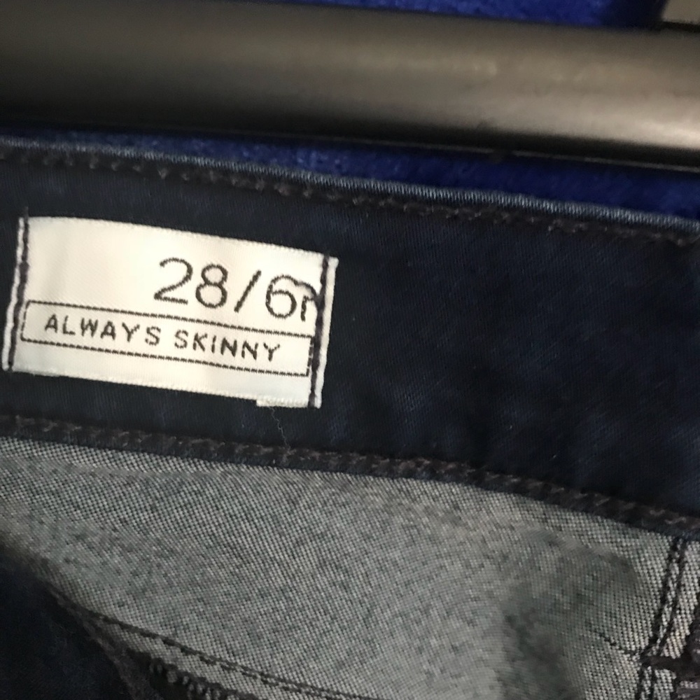 Jeans - Picture 2 of 4